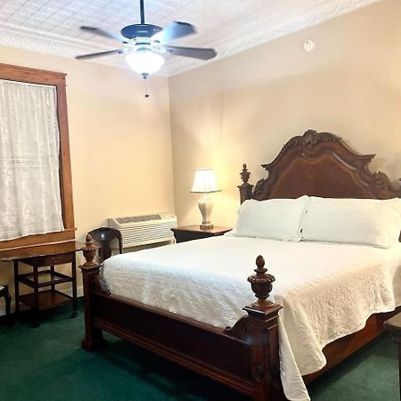 The Eastland Historic Hotel- Imperial Room מראה חיצוני תמונה